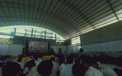 Meneladani Sifat Nabi Membangun Generasi Islami