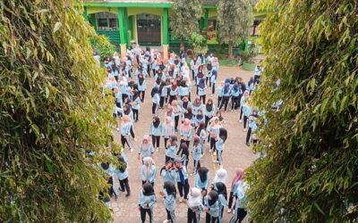Semarak Hari Koperasi ke-79: Siswa MAN Temanggung Ikuti Jalan Sehat dan Bazar UMKM